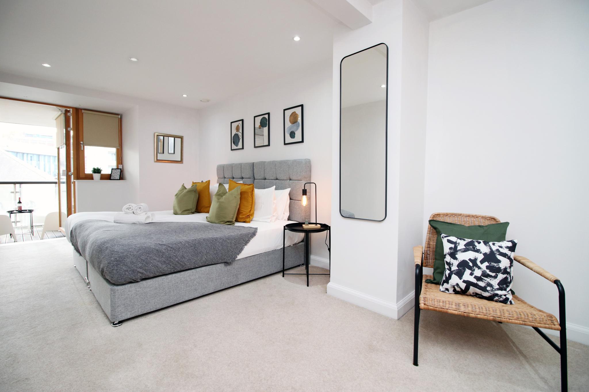 No. 1 Under the Clock, CF10 by Stay South Wales6