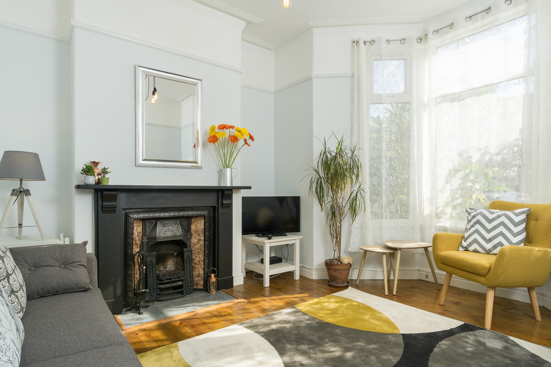 4BR 3BA Central Townhouse6