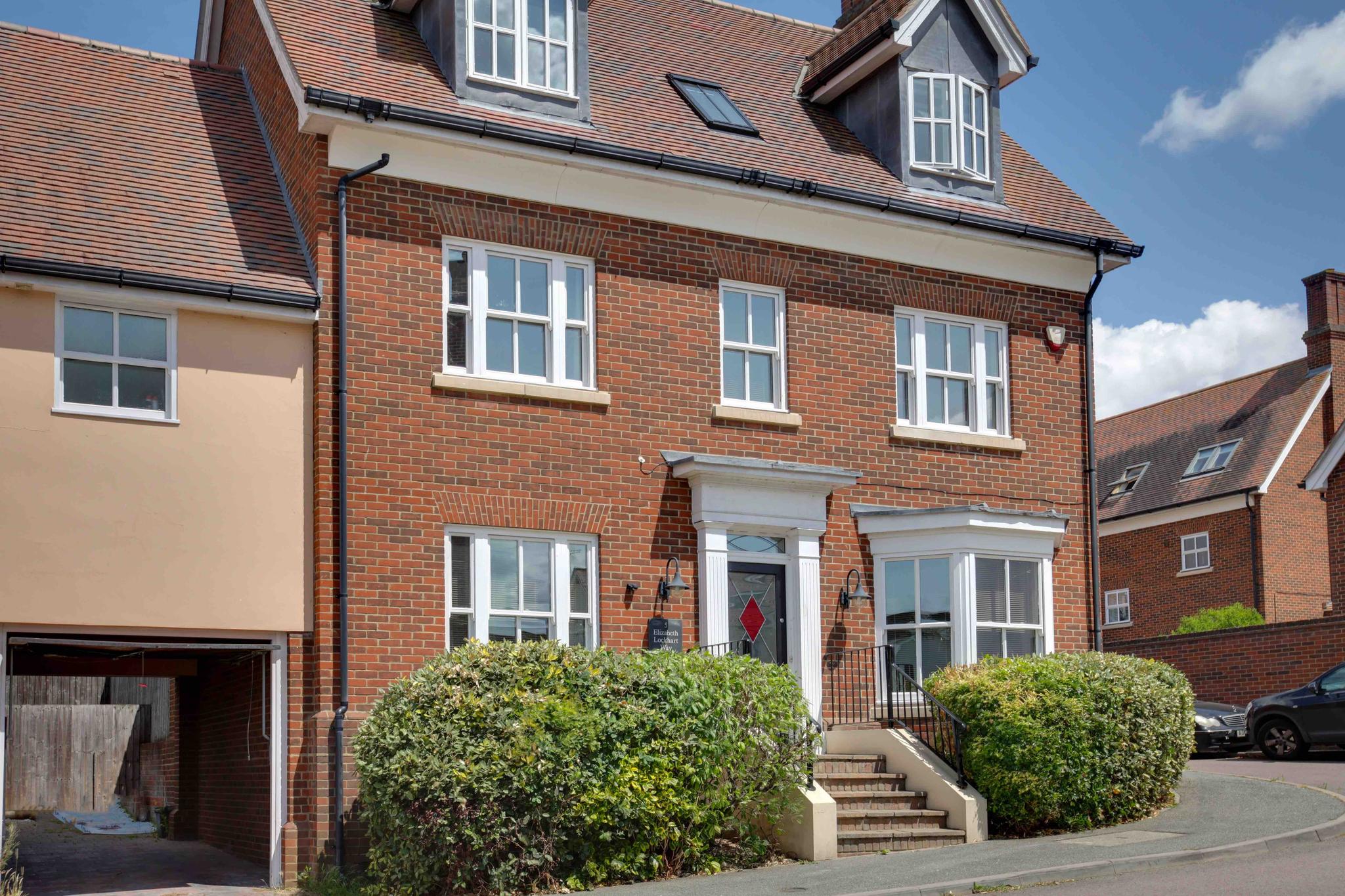 Elizabeth II 5 Bedroom Townhouse Braintree