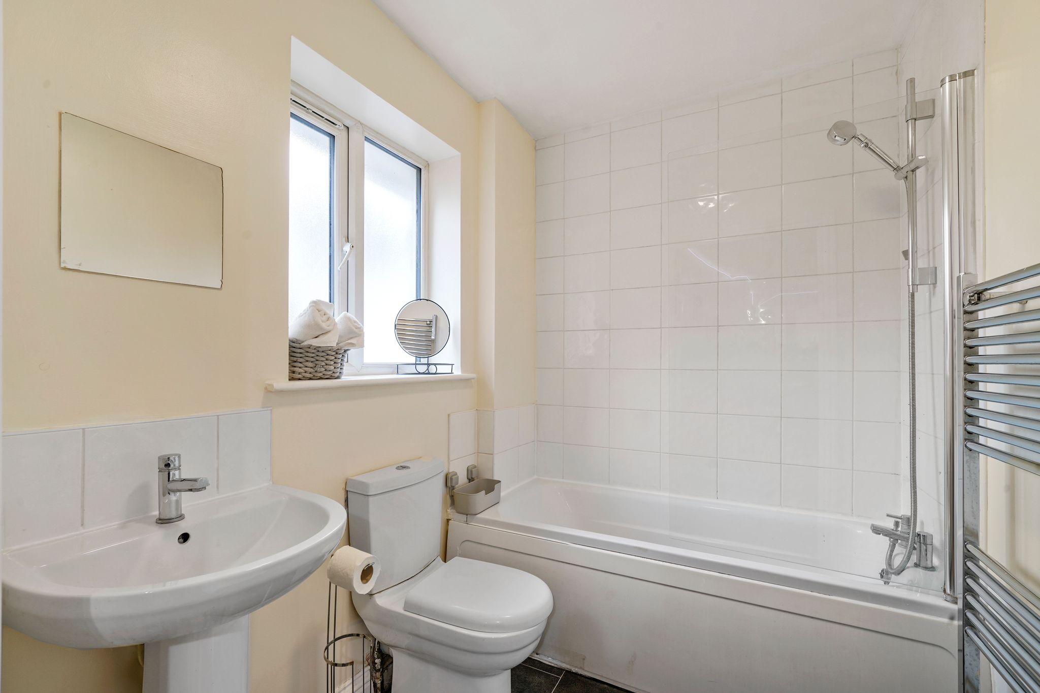 New Luxury one bedroom apartments5