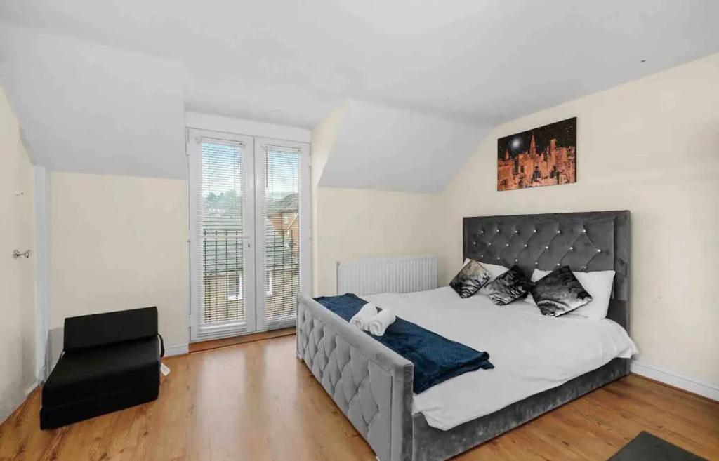 LT Properties Studio Apartment Central Luton