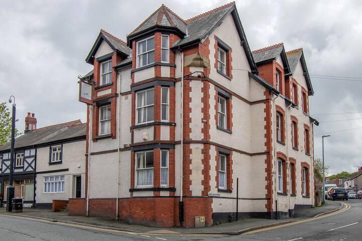 The Ship Inn Direct. Old Colwyn