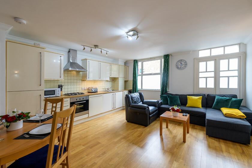 Spectacular 3 Bed in Greenwich2