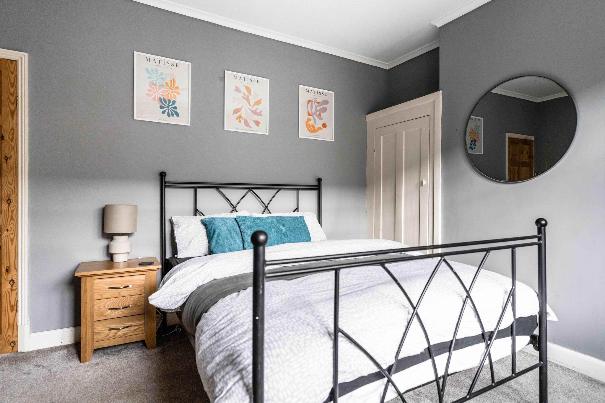 I'm Your Host - Merton House: City Centre With Free Parking