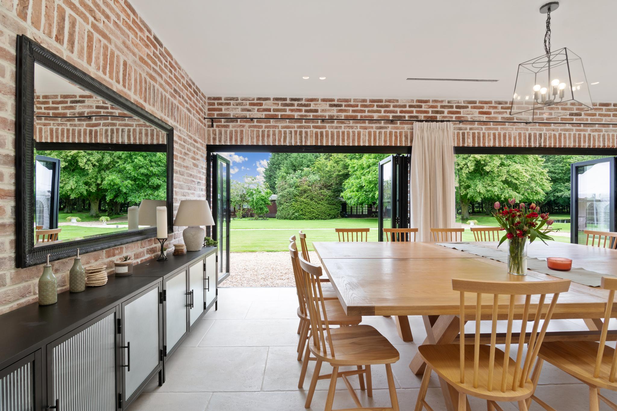 The Manor at Minstrel Court5