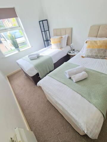 Contractors2Bed 2Bath Stevenage5