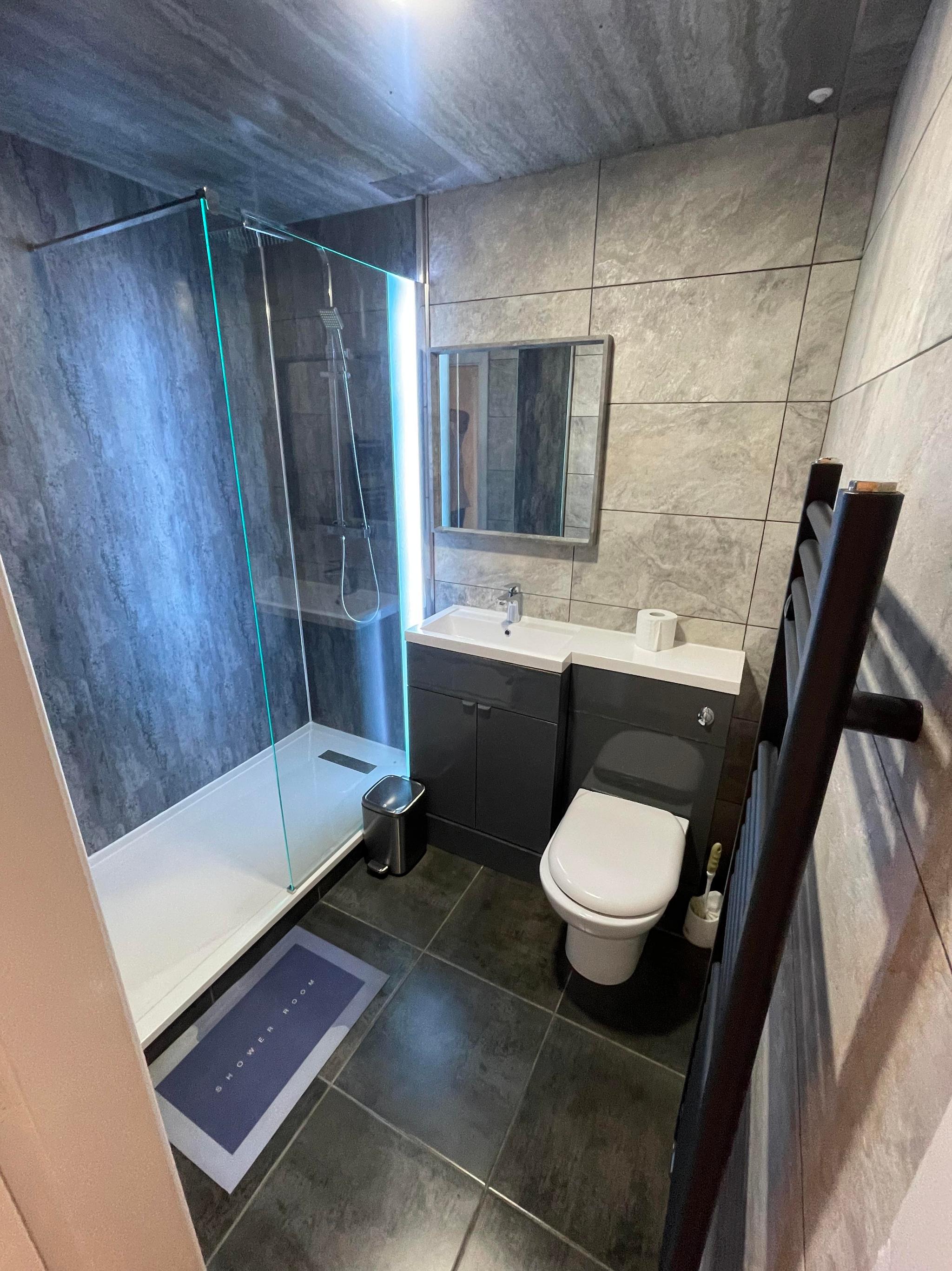 The Bevan Direct. Caernarfon5