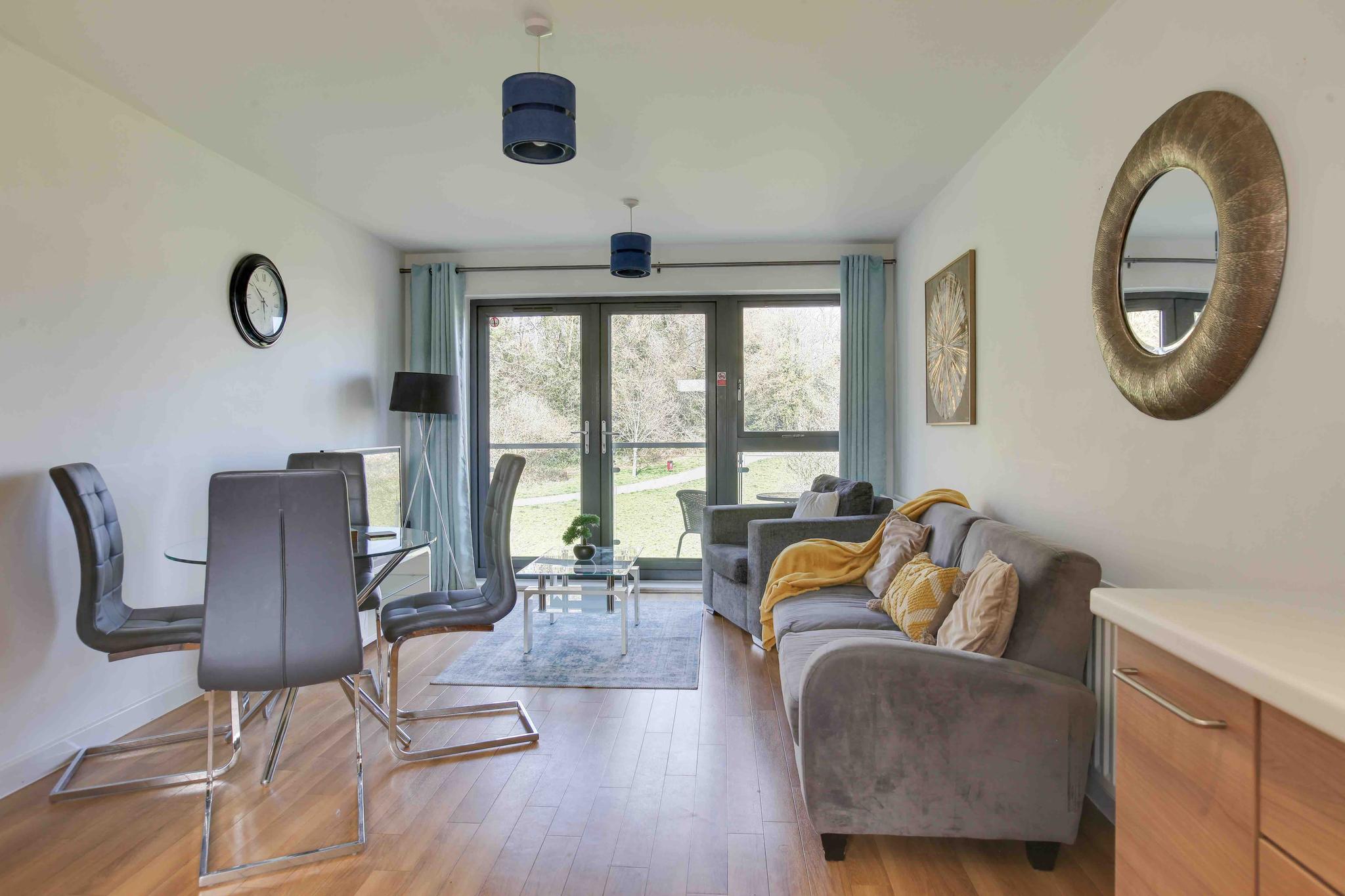 Brentwood Parkview Apartments4