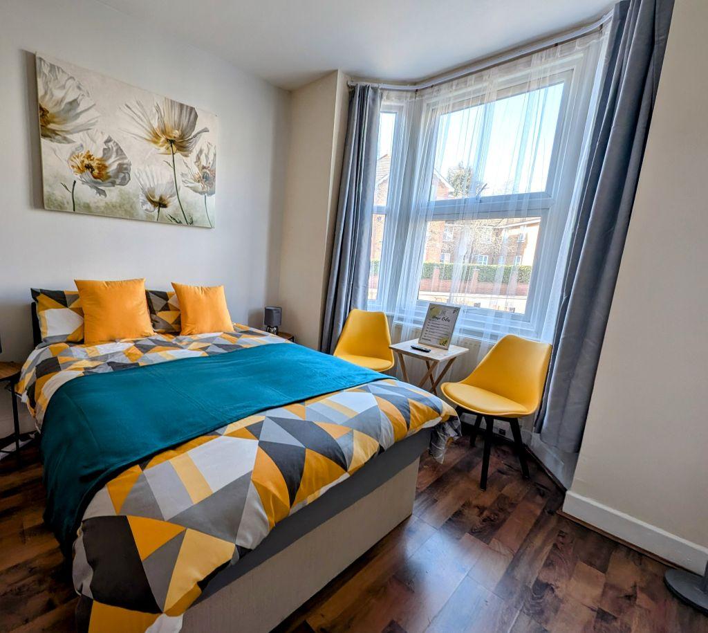 Spacious Studio with Private Kitchen and Bathroom