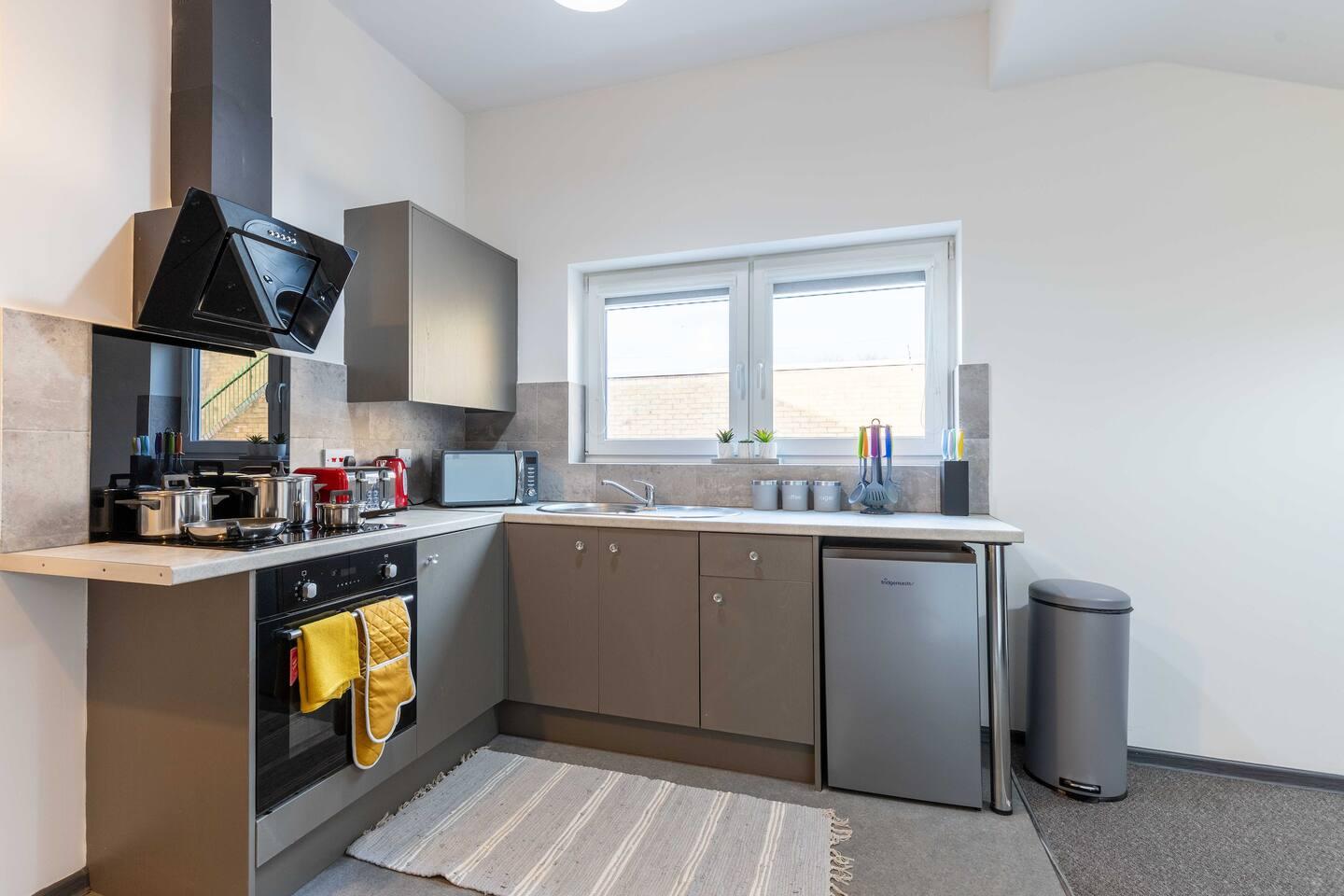 Modern Flat | Netflix | Free Parking | A14