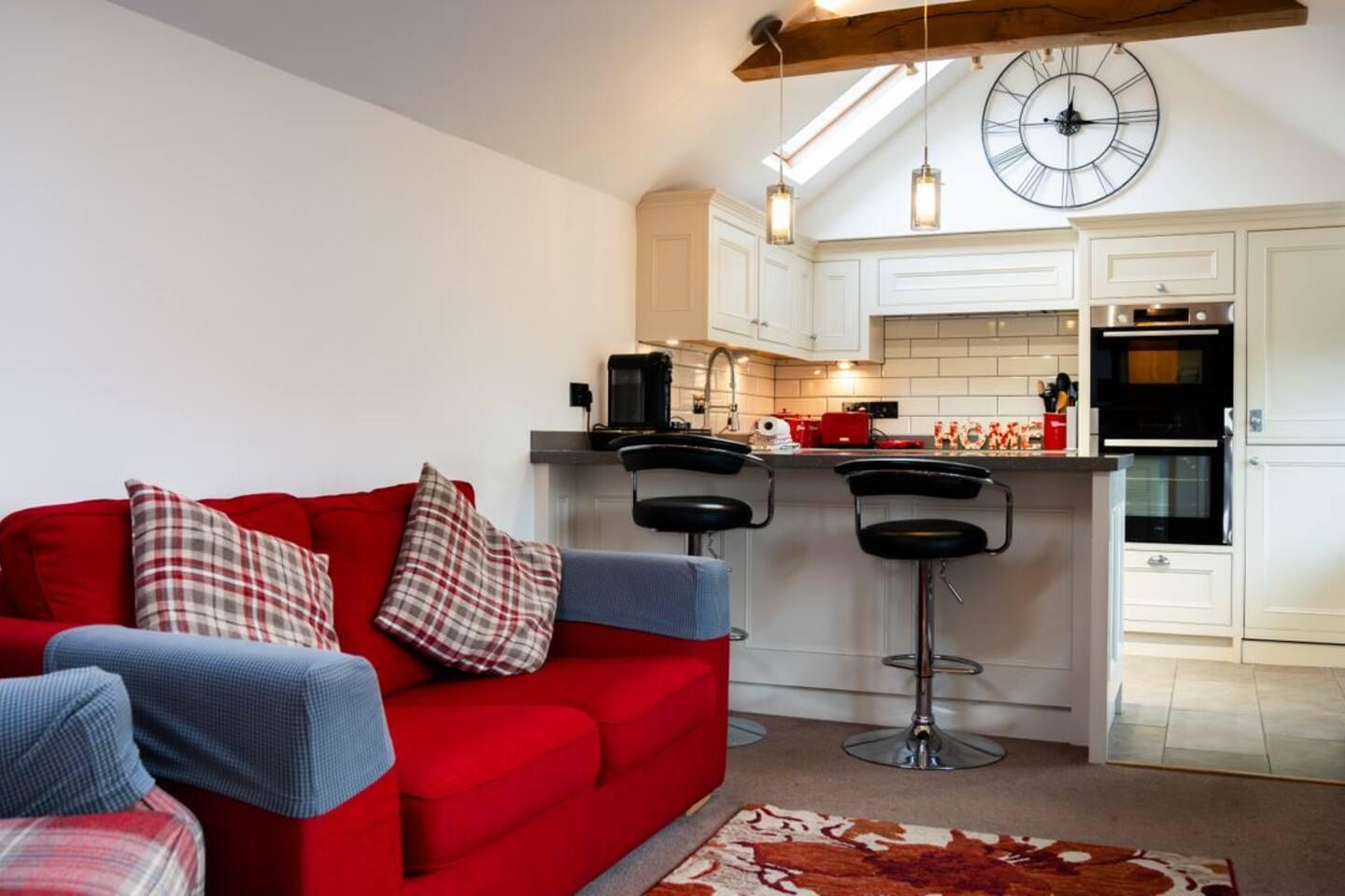 Modern 1-Bedroom Apartment in Holt2