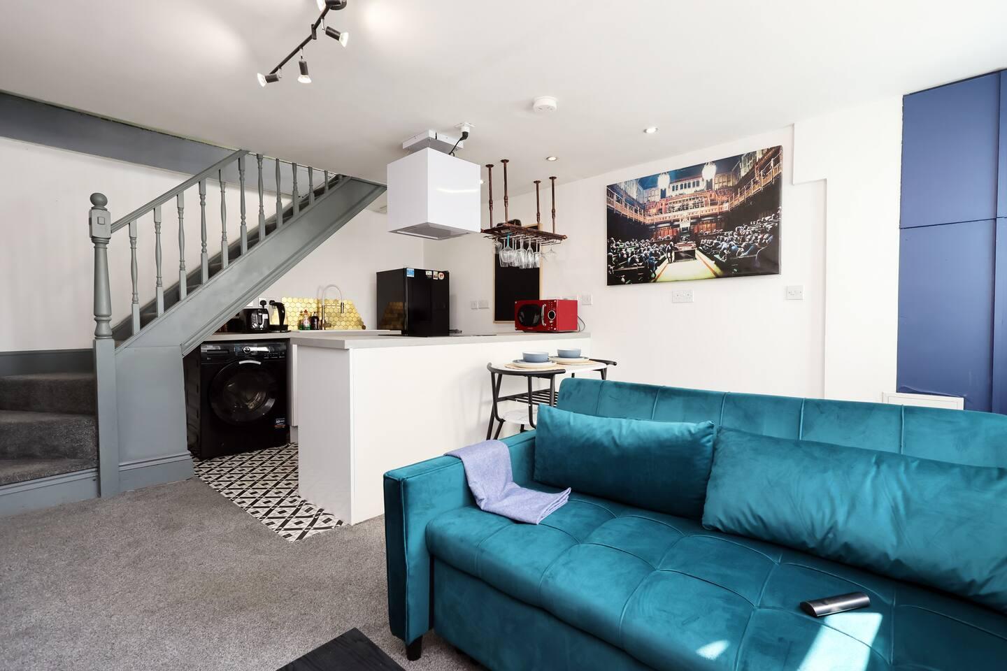 Stylish one bed coach House - Cardiff3