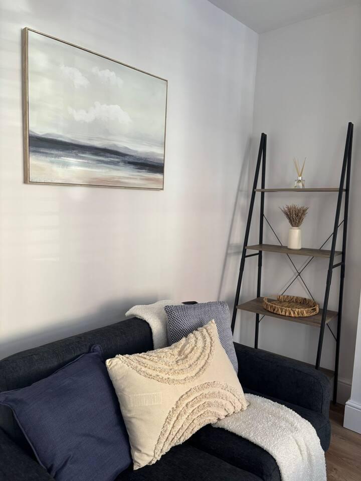 Barber House - Cosy & Stylish 2 bed -  Sleeps 46