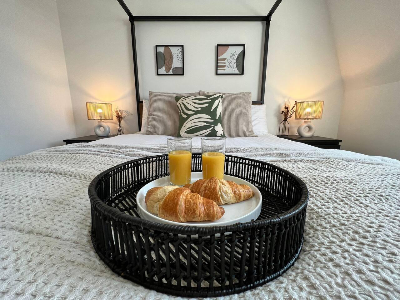 Penthouse Near Beach • Private Rooftop & Parking2