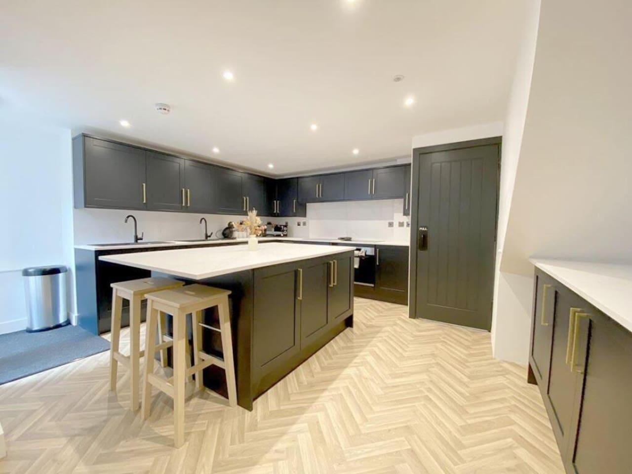 Eleven on Dragon - Boutique Hotel Rooms & Studio2