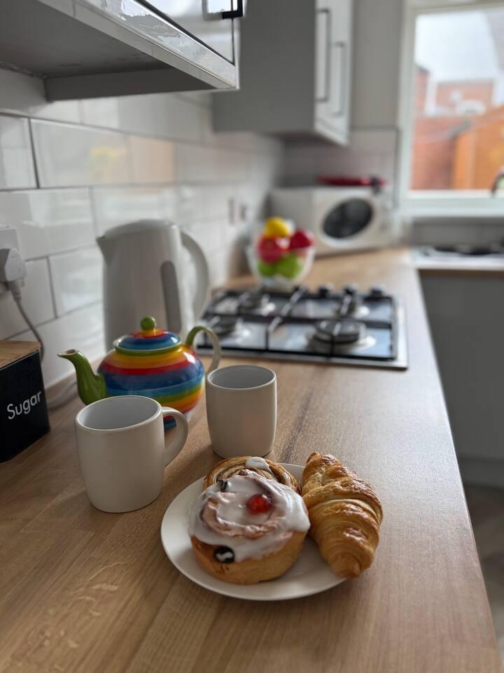 3BR Sleeps 5 Garden&Parking-Great for Contractors3