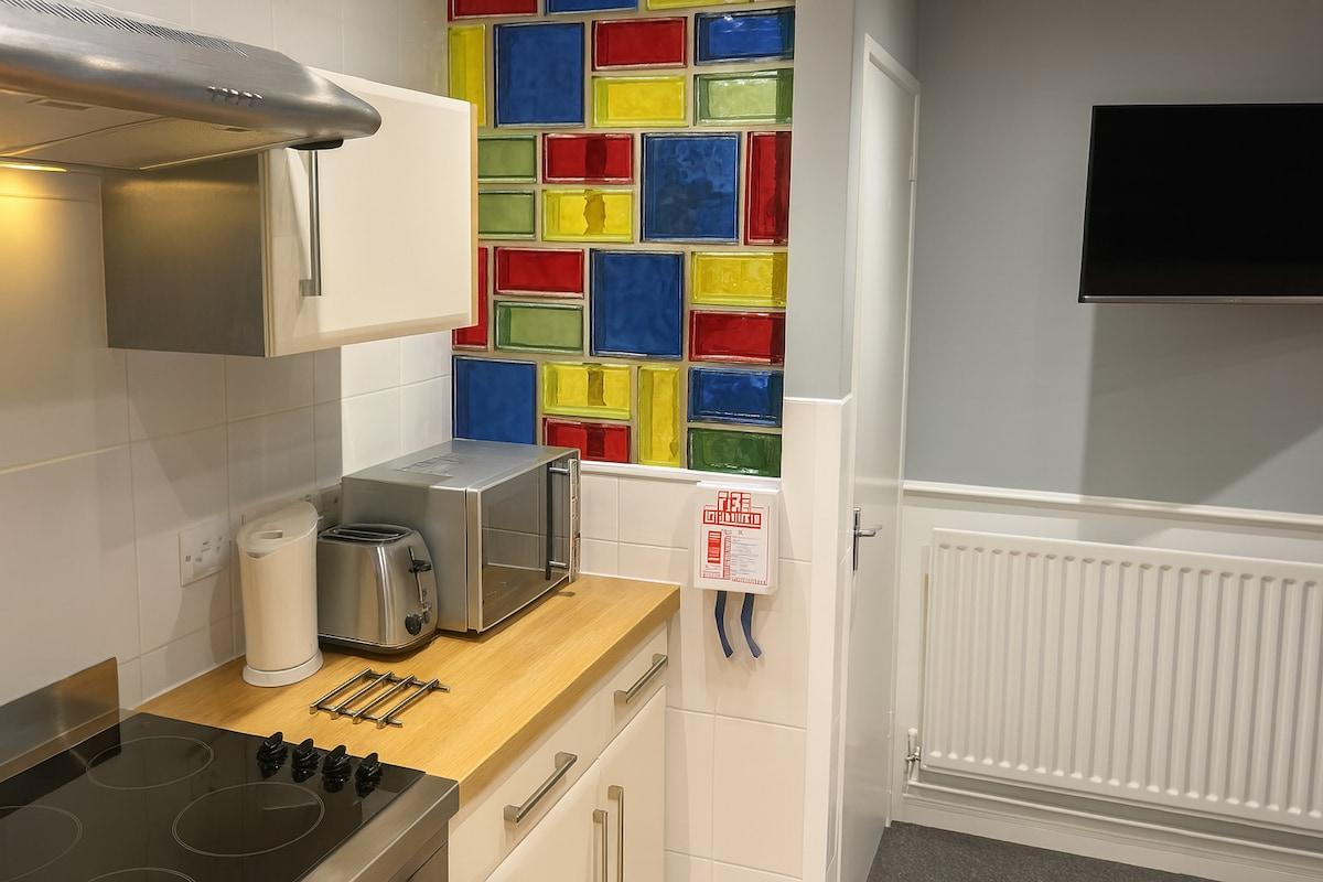 Comfy Studio in Canal Country3