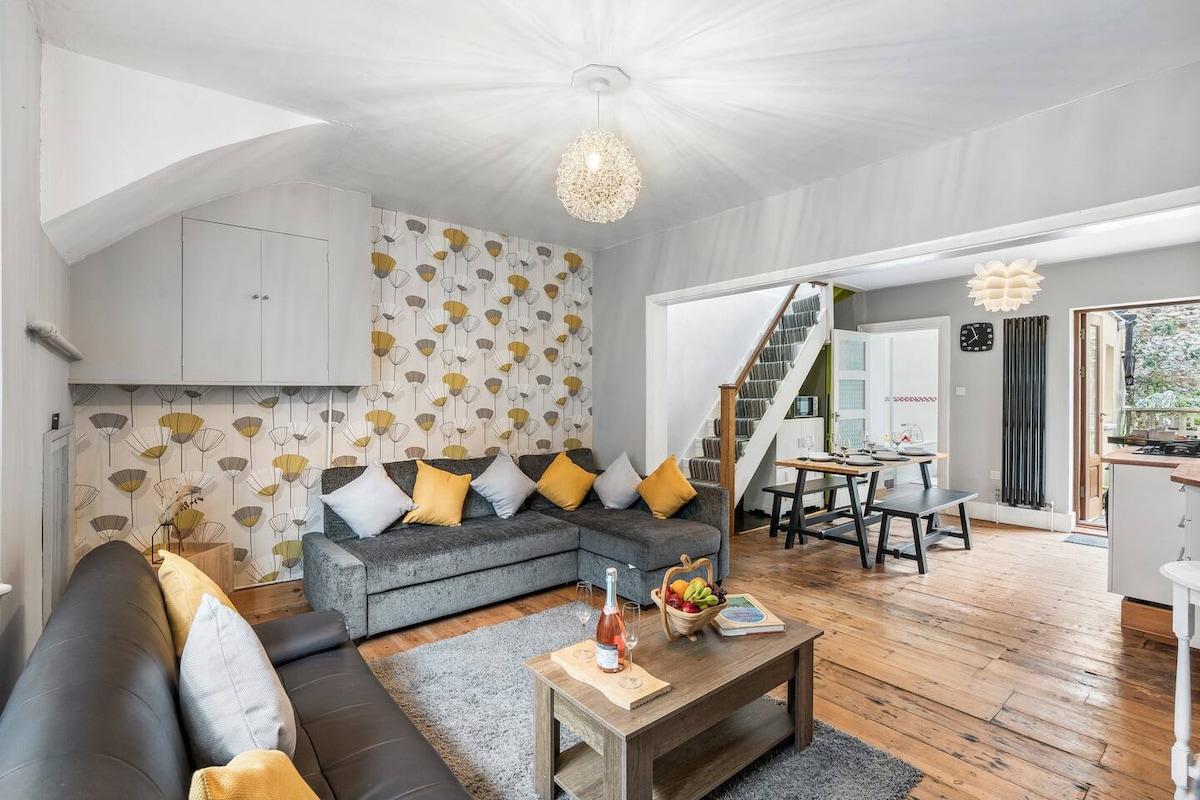 The Quirk & Timber Retreat - Free Parking3