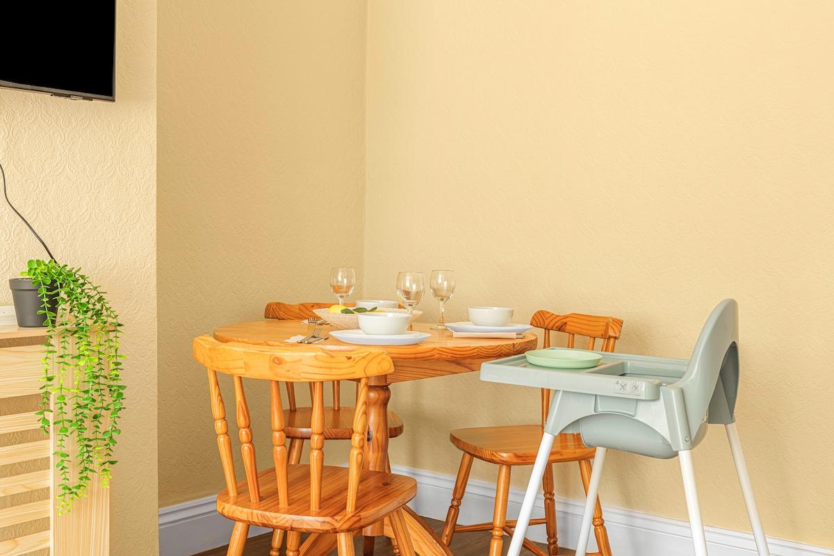 RosewickVilla wt Office, Garden & Free Parking(2x)2