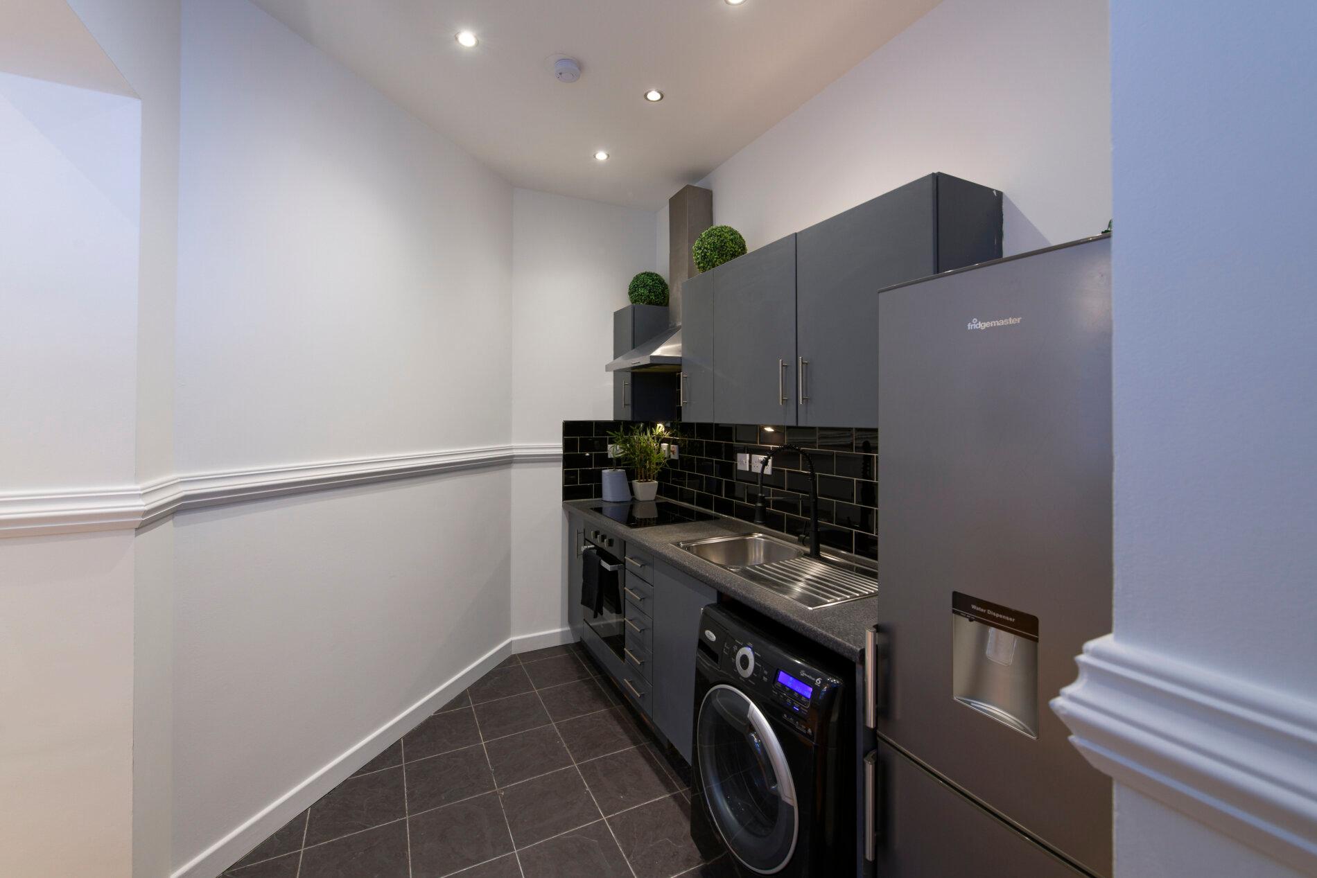 White Tulip Central 3 bedroom Duplex Loft5
