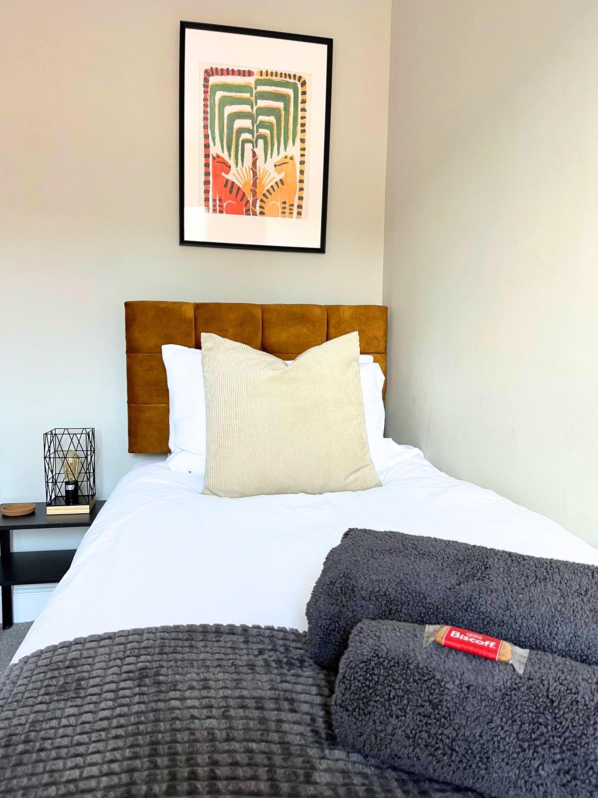 4-Bed Townhouse | LincolnCentre | 2 Parking Spaces6