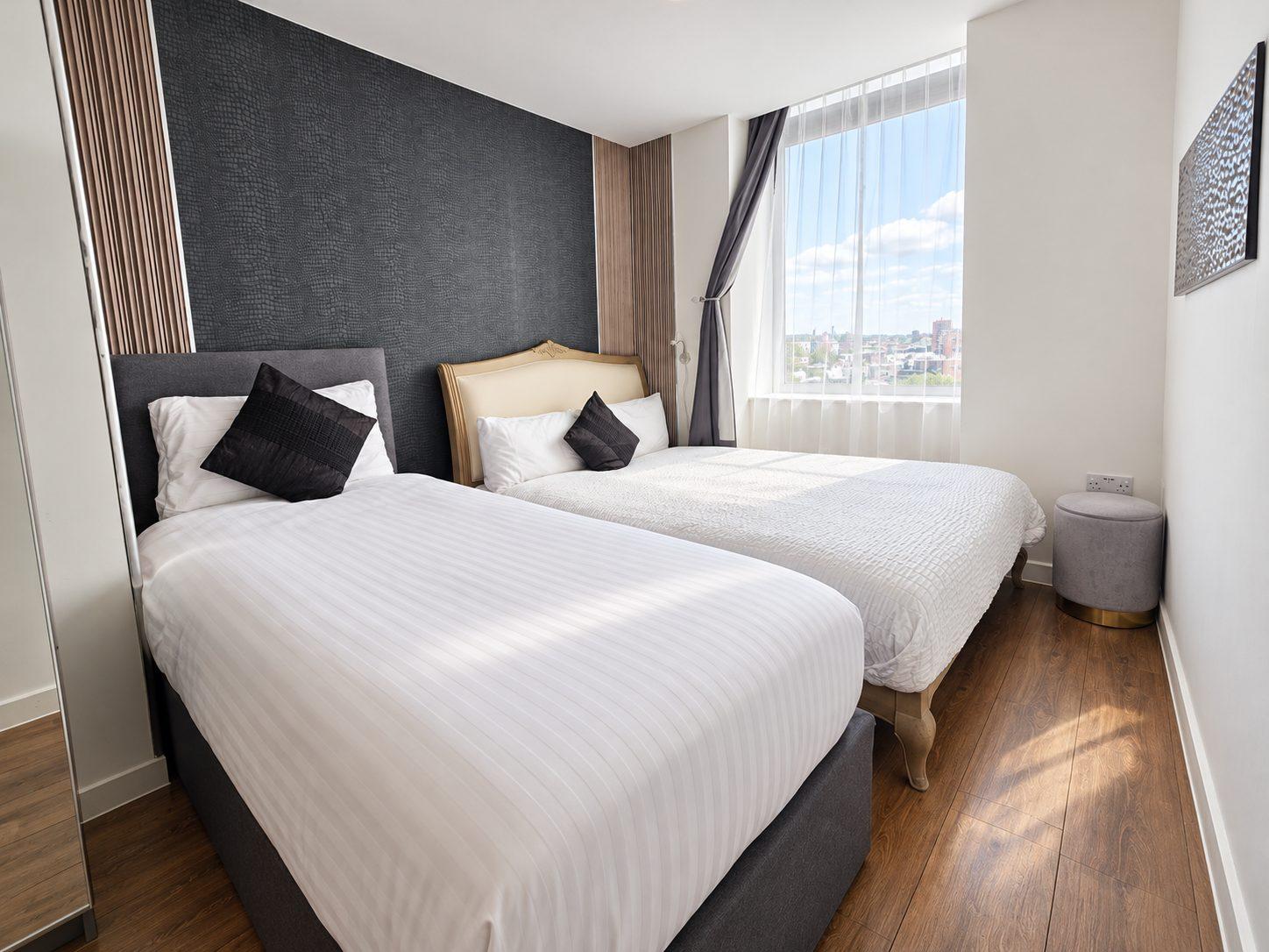 Spacious Liverpool City Centre Apartment with View3