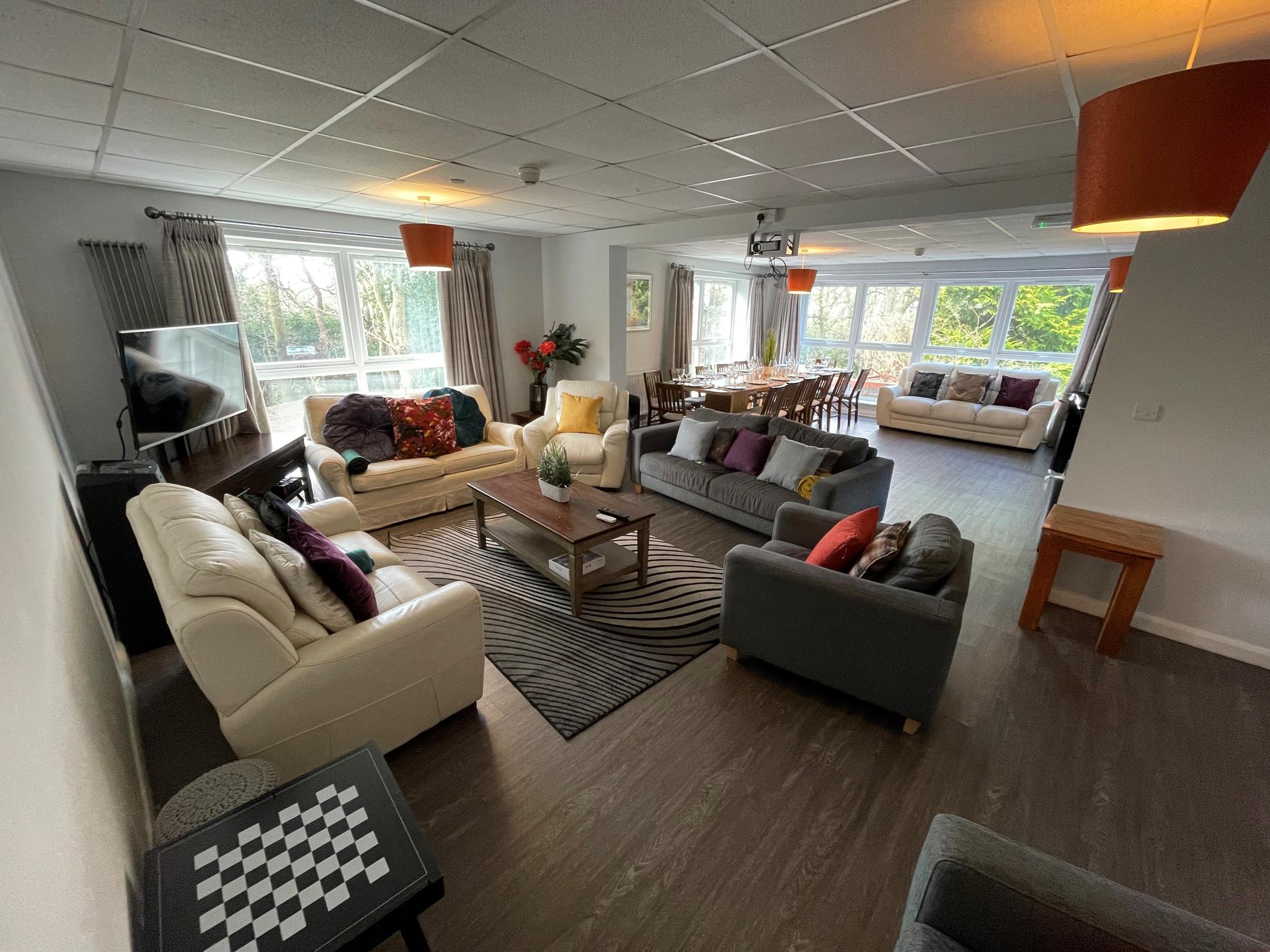 The Cadwaladr Direct. Caernarfon3