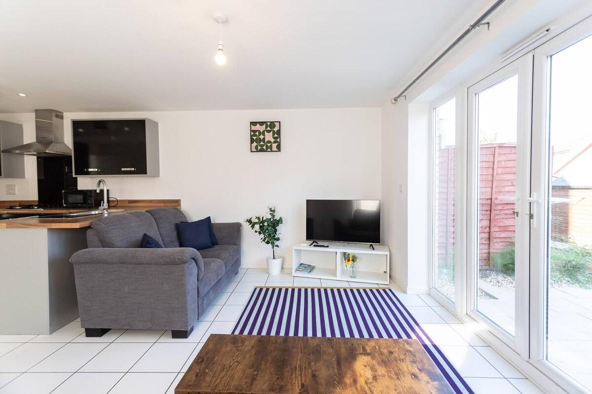 4 Bedroom Townhouse - Sleeps up to 7 Contractors3